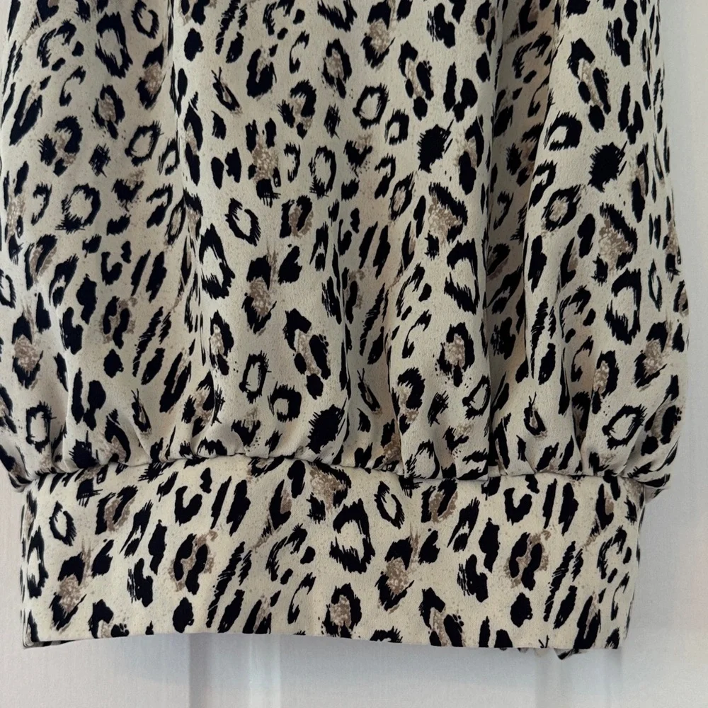 Glam Ruffle Tank Top - Picture 3 of 5